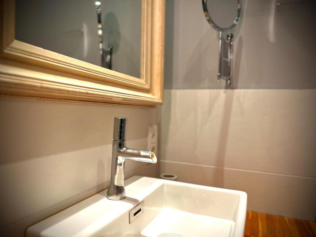 Apartment - Robillard - Sejour A